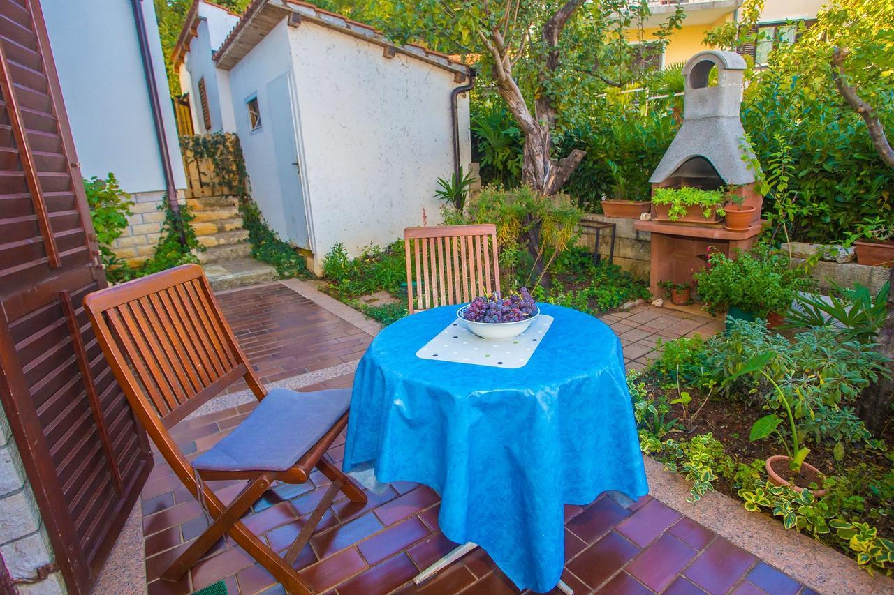 App. Fiorela Hotel Porec Ngoại thất bức ảnh