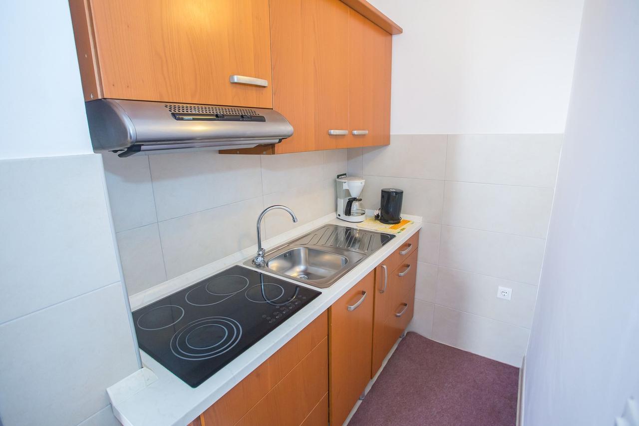 App. Fiorela Hotel Porec Ngoại thất bức ảnh
