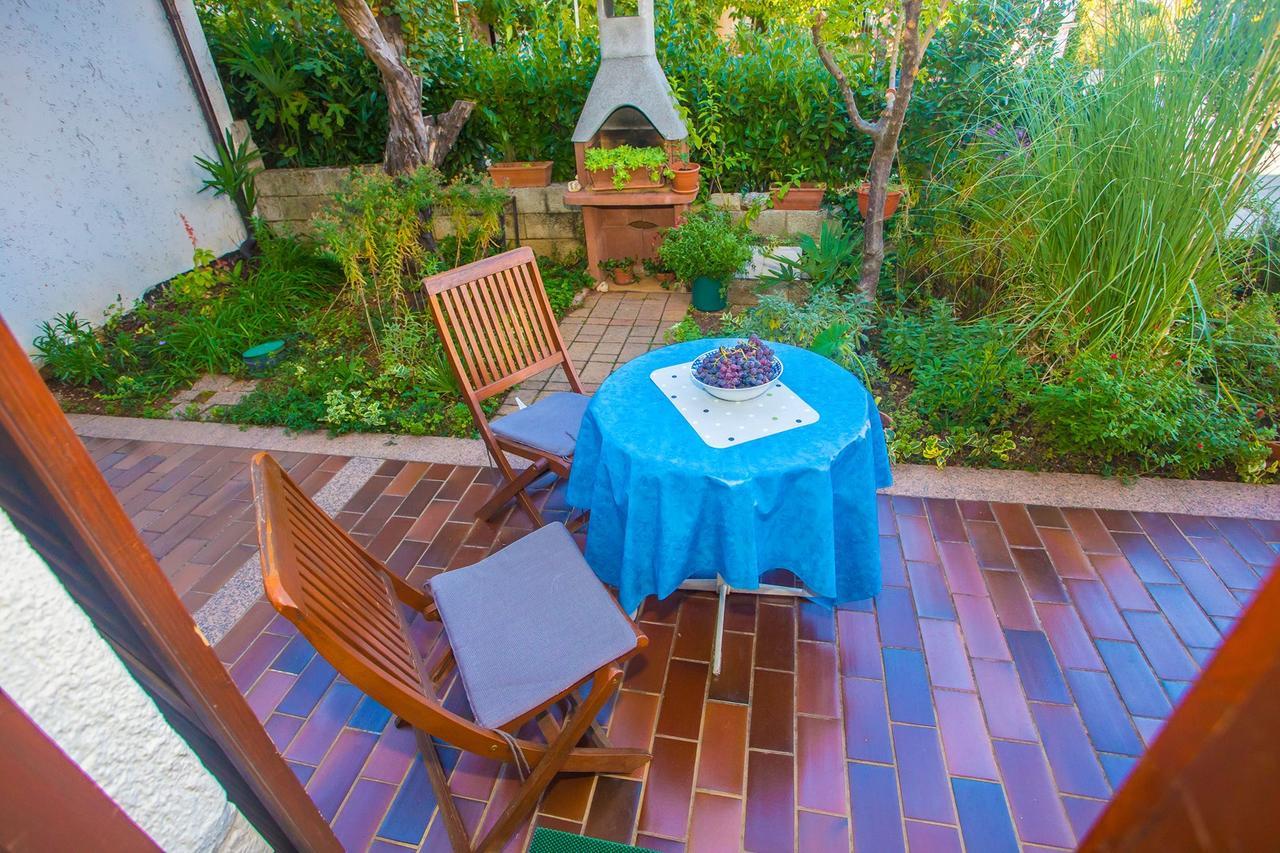 App. Fiorela Hotel Porec Ngoại thất bức ảnh