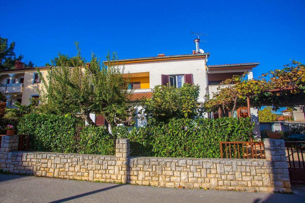 App. Fiorela Hotel Porec Ngoại thất bức ảnh