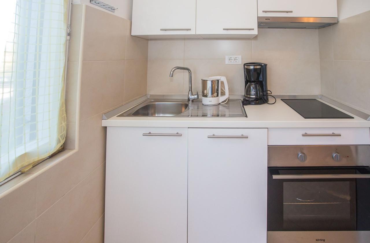 App. Fiorela Hotel Porec Ngoại thất bức ảnh