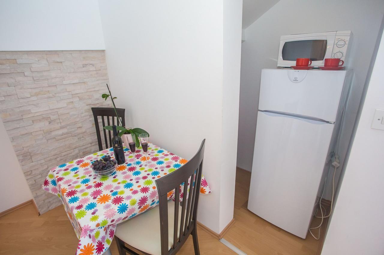 App. Fiorela Hotel Porec Ngoại thất bức ảnh